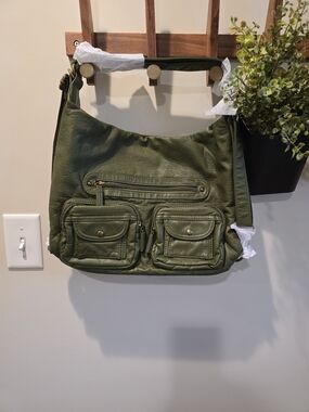 Olive Green Casual Shoulder Hobo Bag with Front Pockets